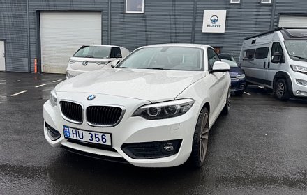 BMW 220i 