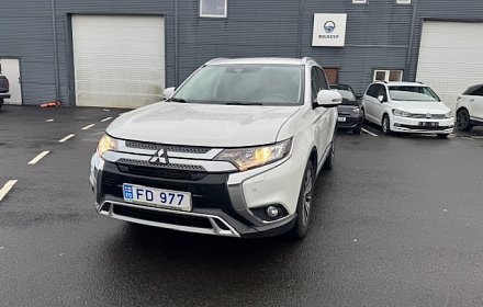 Mitshubitshi Outlander 2.0 Diesel autgear AWD 